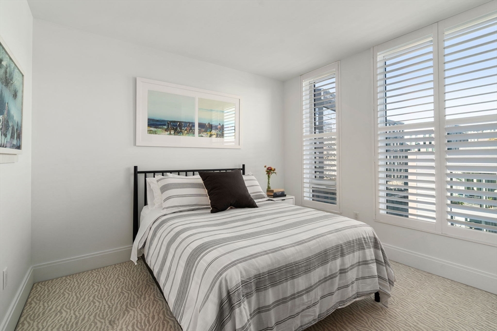 380 Harrison Ave # 1118