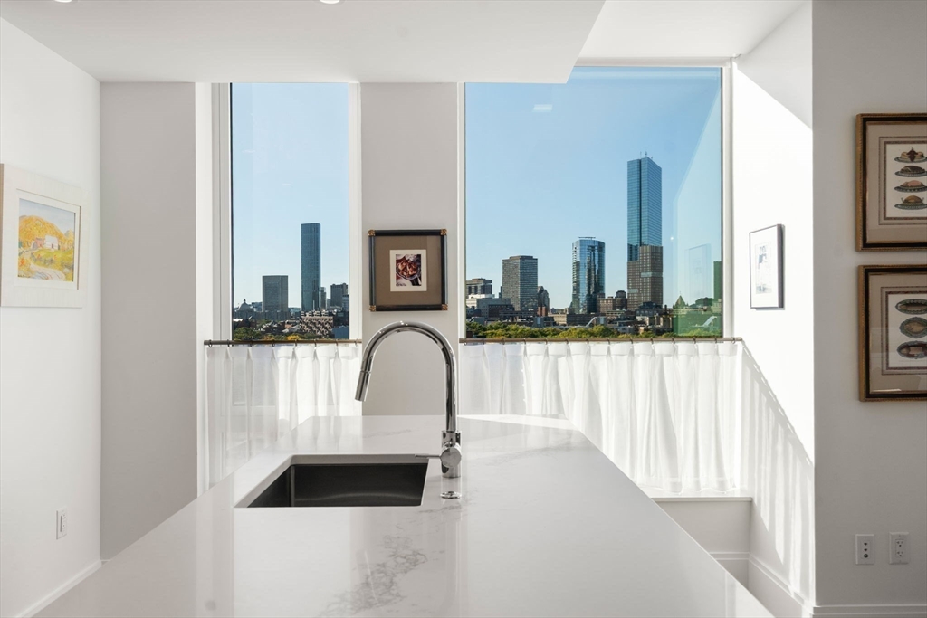 380 Harrison Ave # 1118