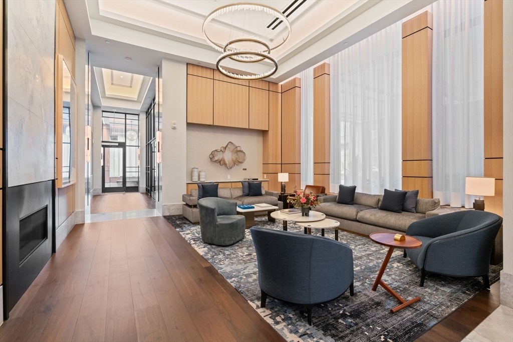 380 Harrison Ave # 1118