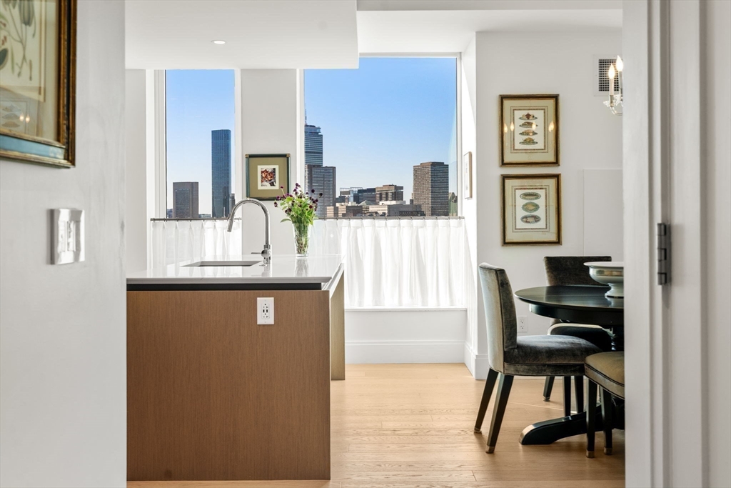 380 Harrison Ave # 1118