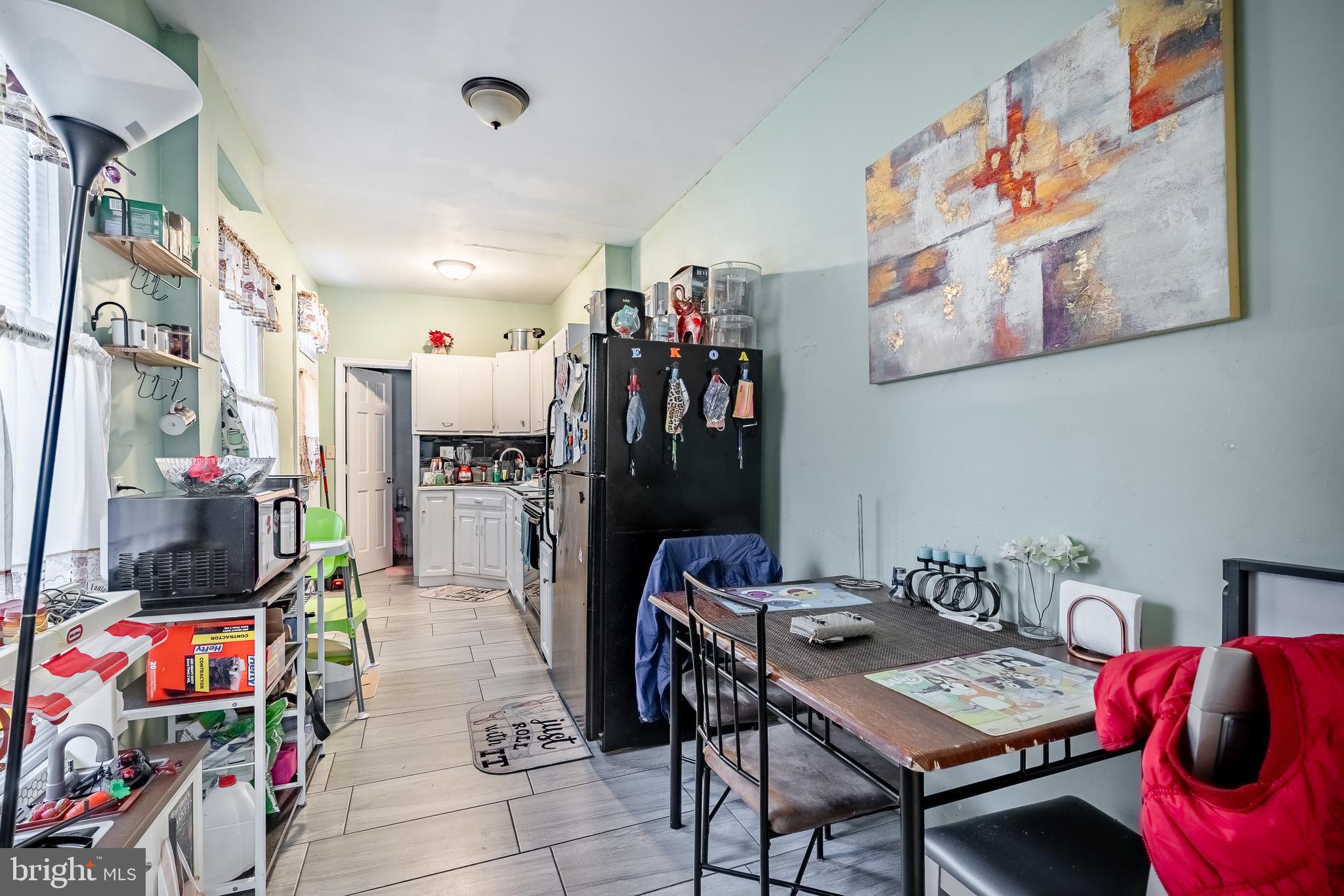1155 Muhlenberg St