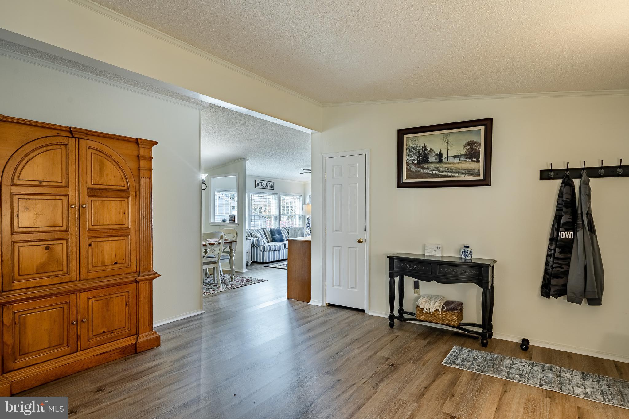 6 Juniper Cir