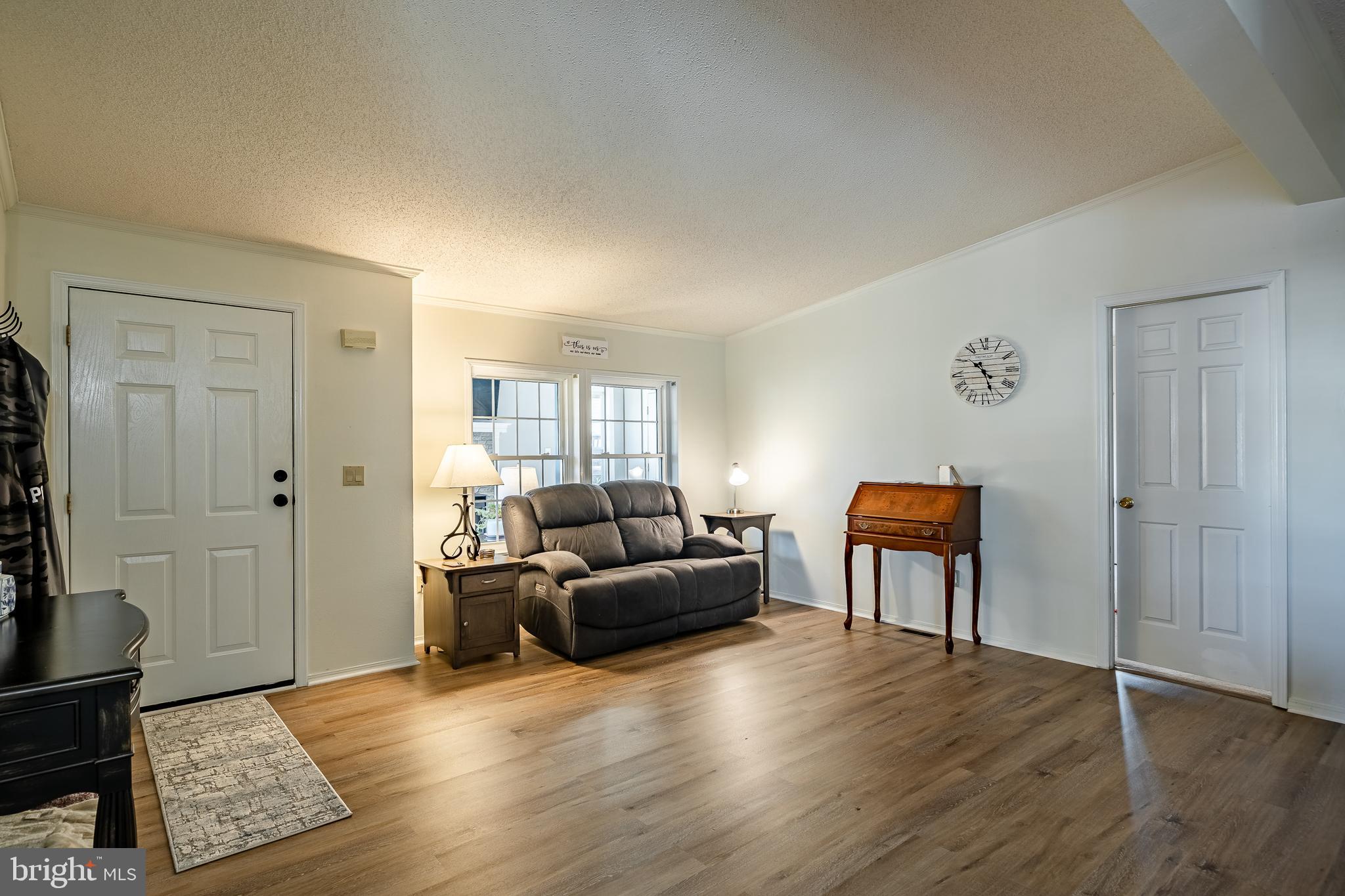 6 Juniper Cir
