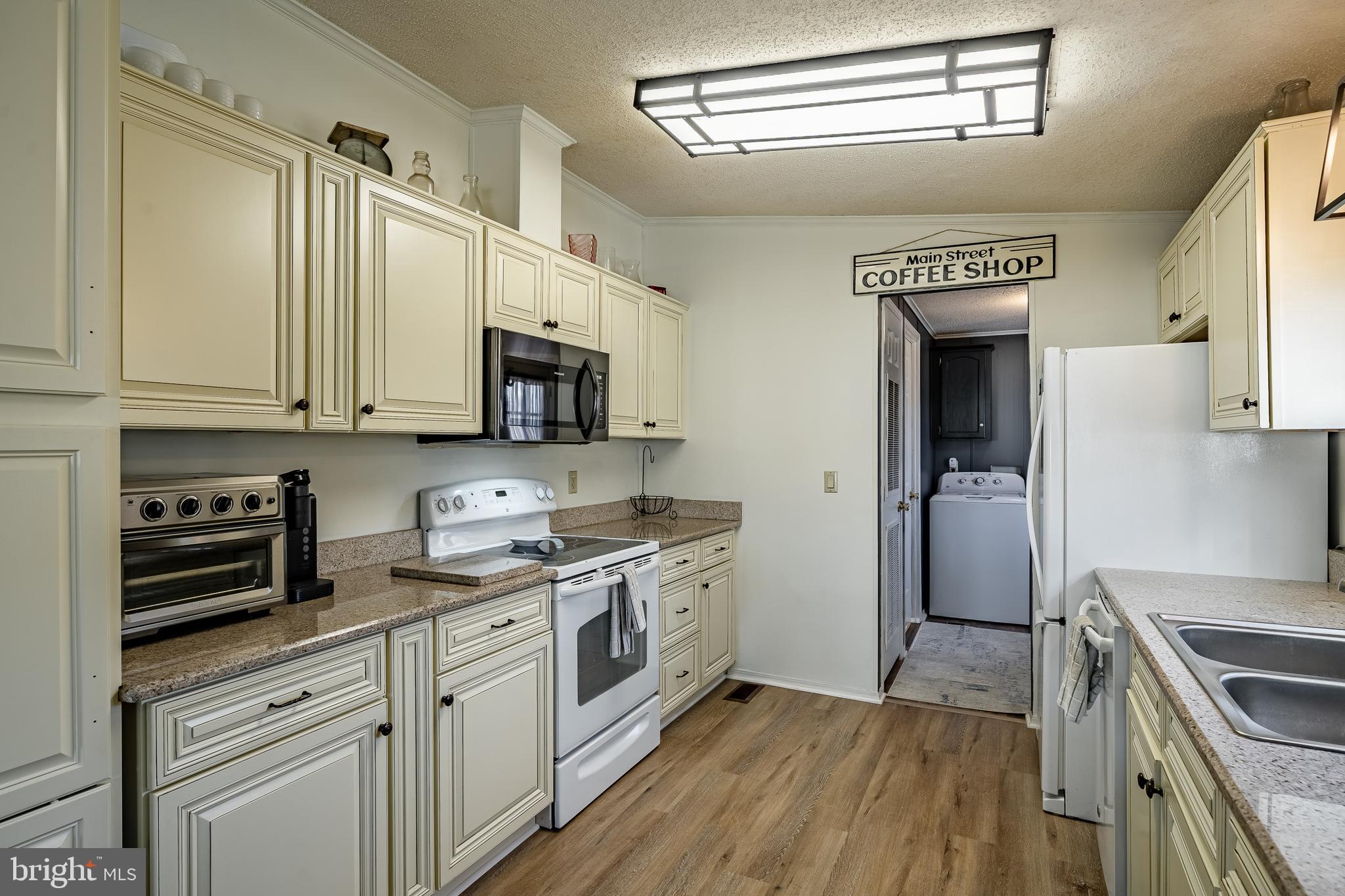 6 Juniper Cir