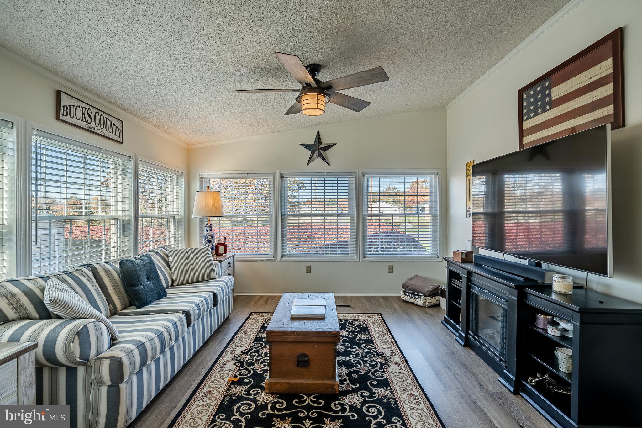 6 Juniper Cir