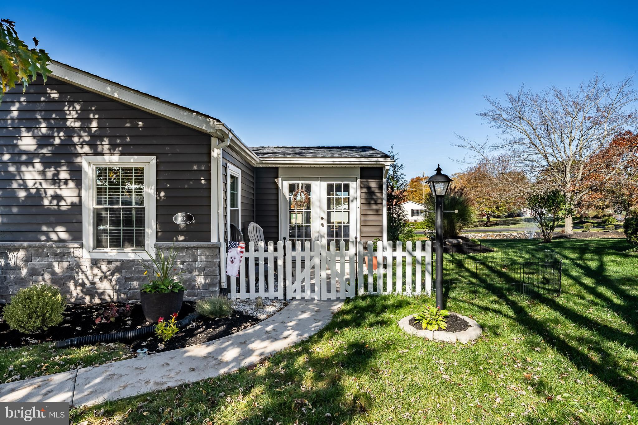 6 Juniper Cir