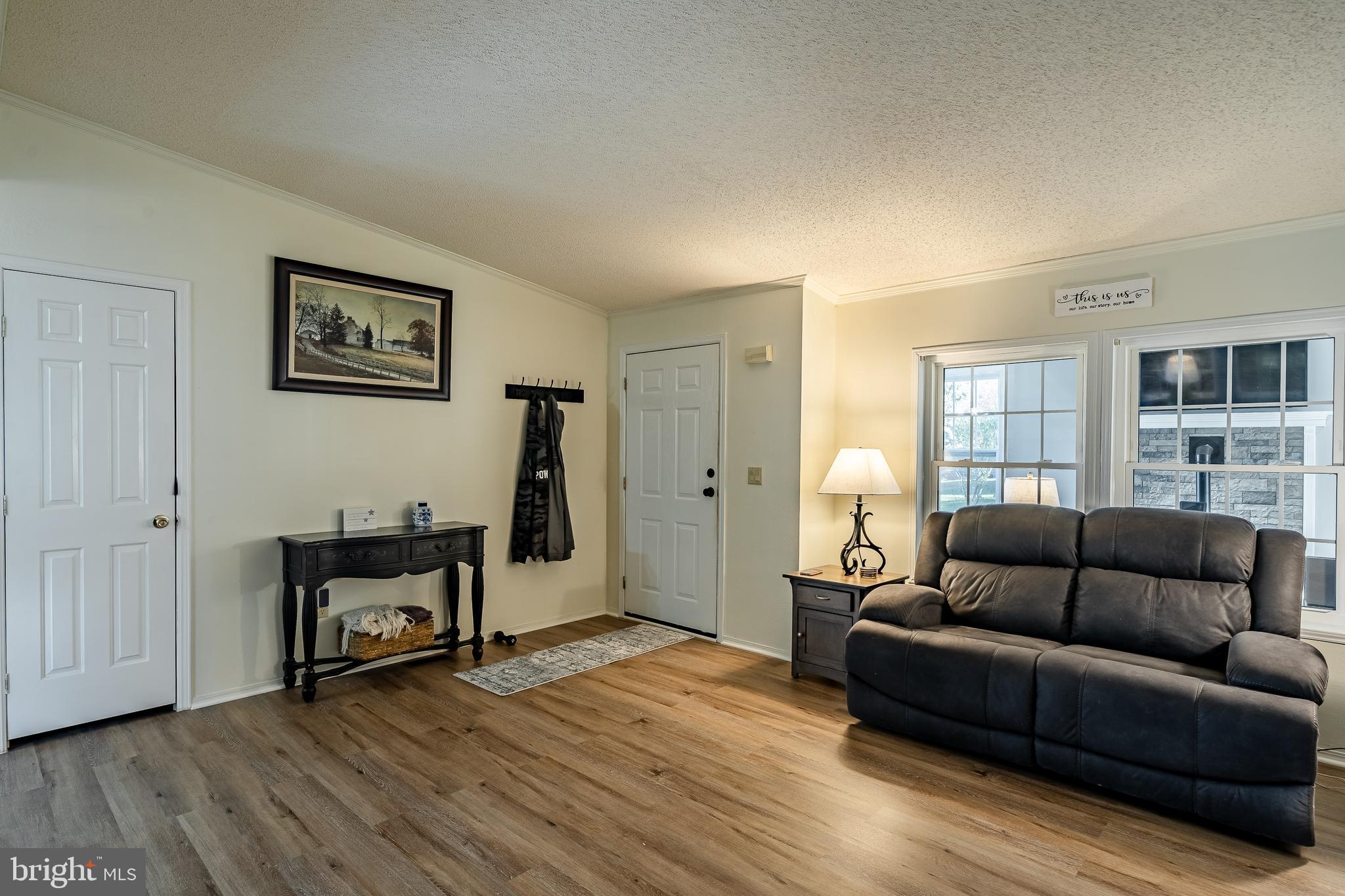 6 Juniper Cir