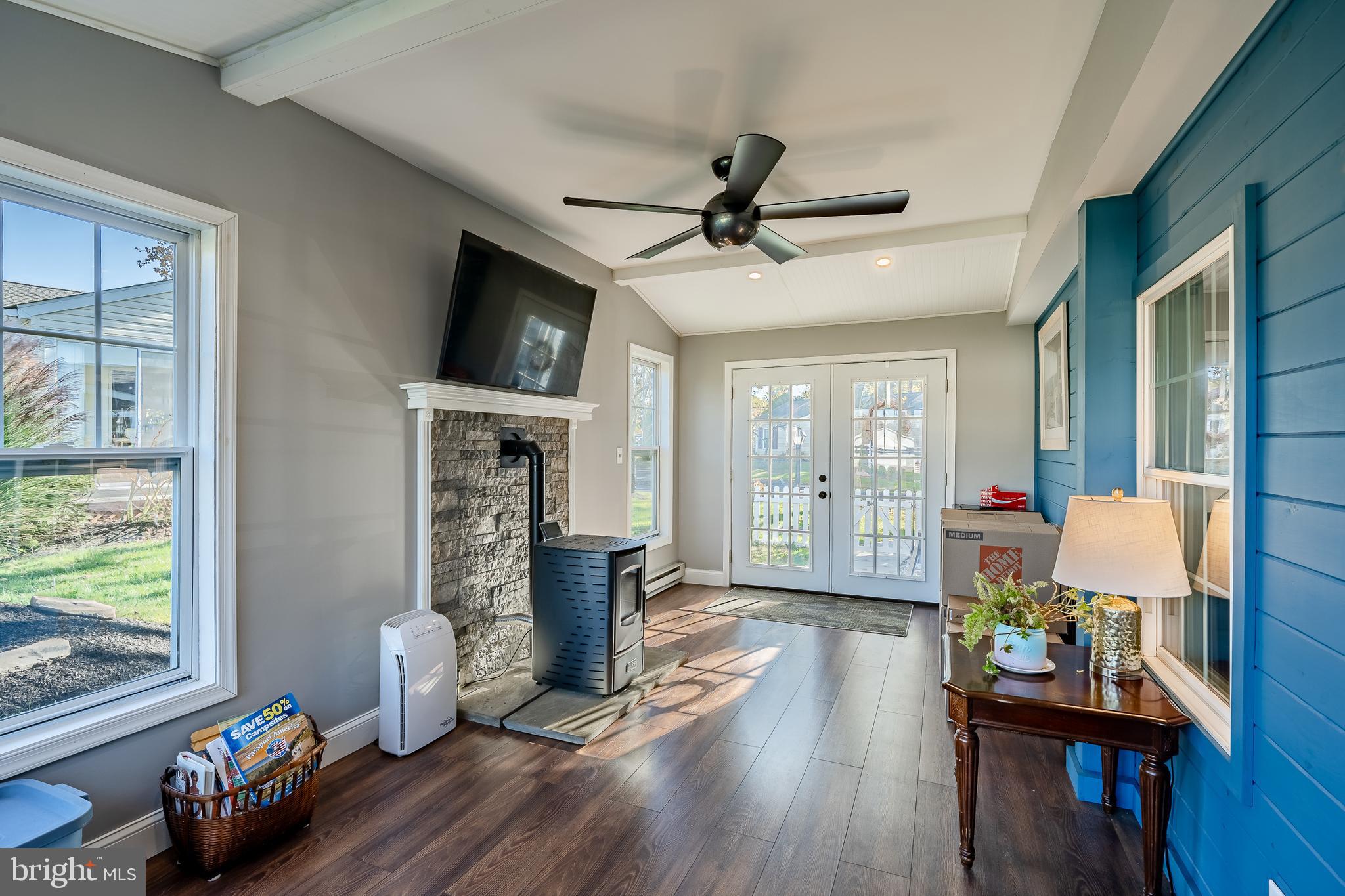 6 Juniper Cir