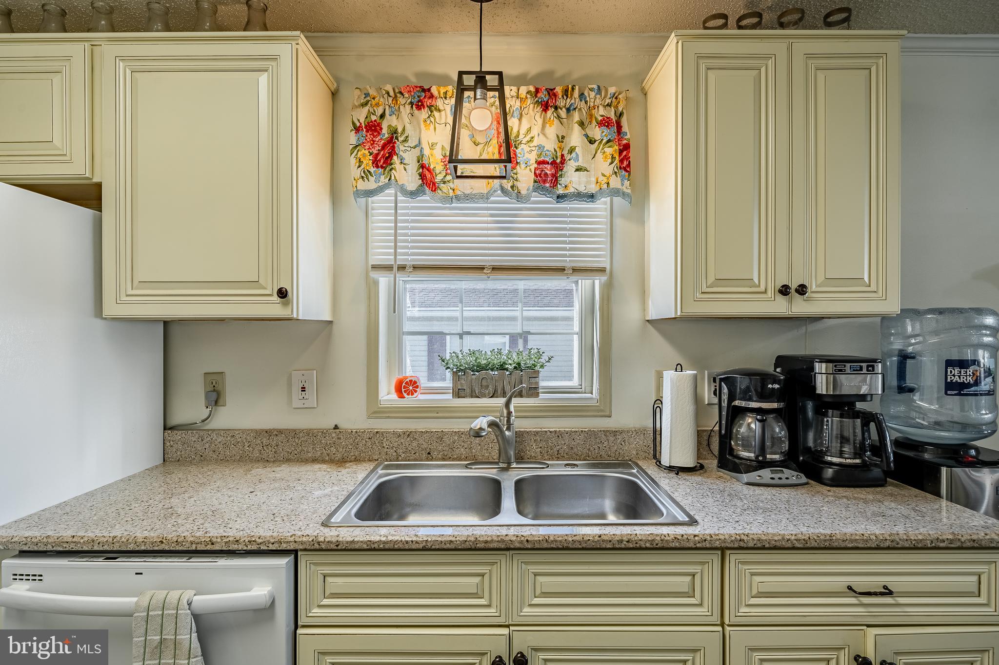 6 Juniper Cir