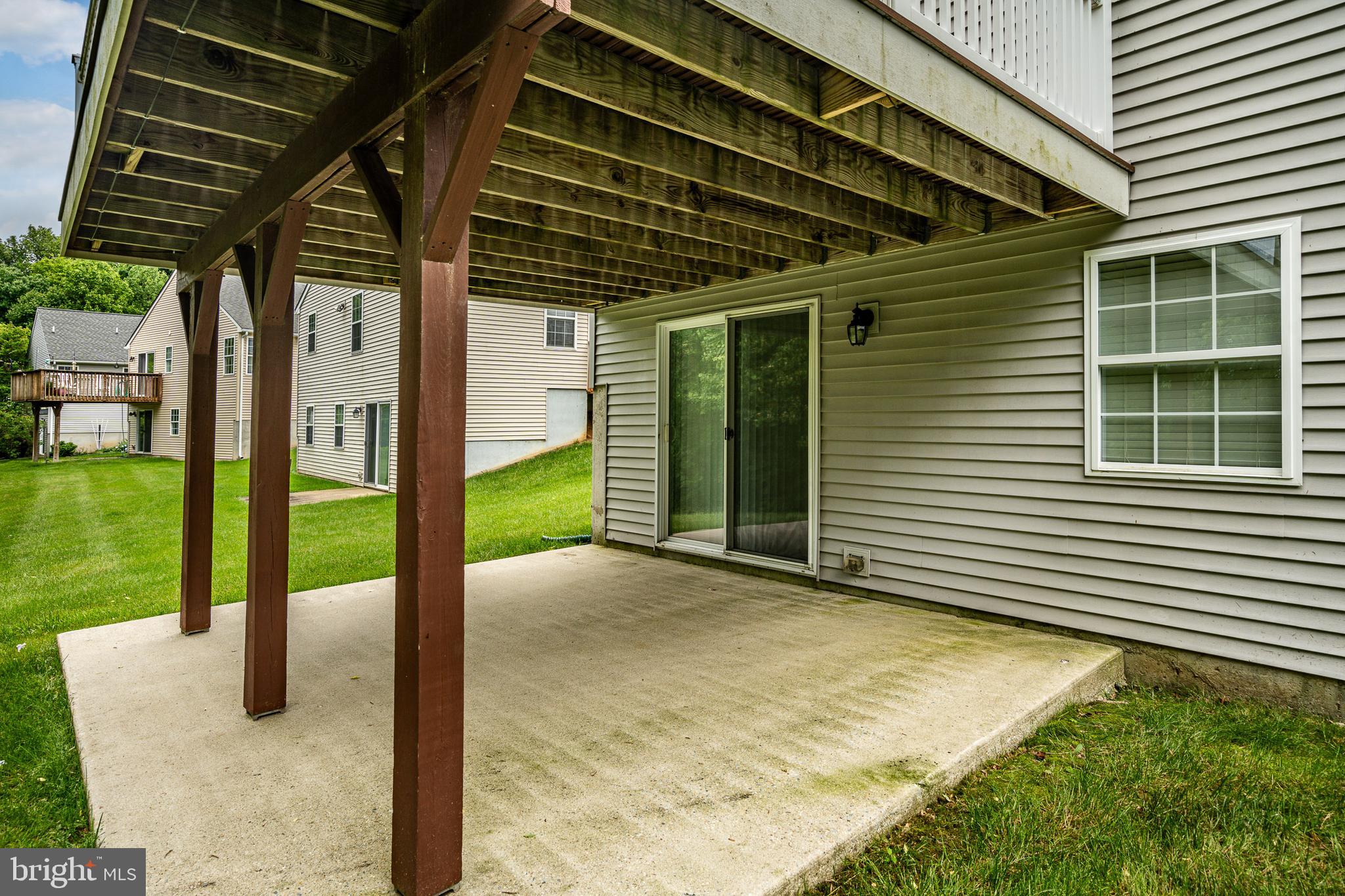 423 E Glenview Dr