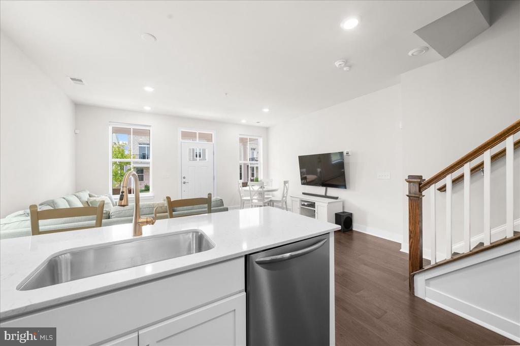 918 Anvil Court