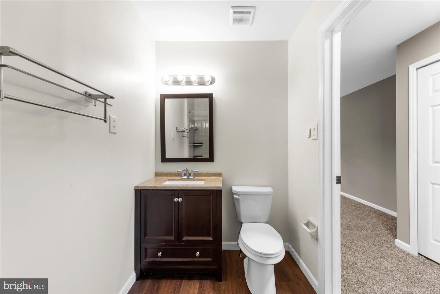 207 Fairfield Ct #207