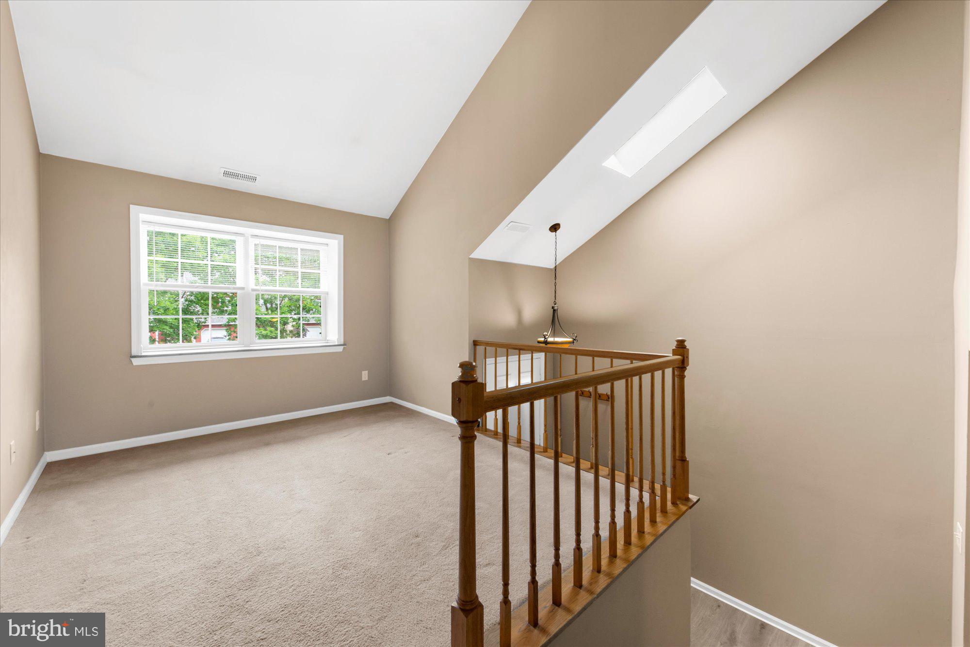 207 Fairfield Ct #207