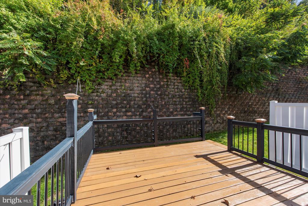 158 MAPLE AVENUE 31