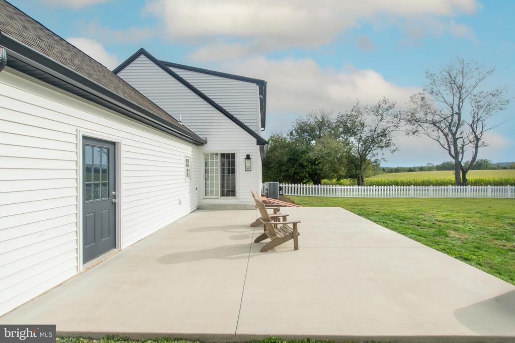 3294 MANOR ROAD