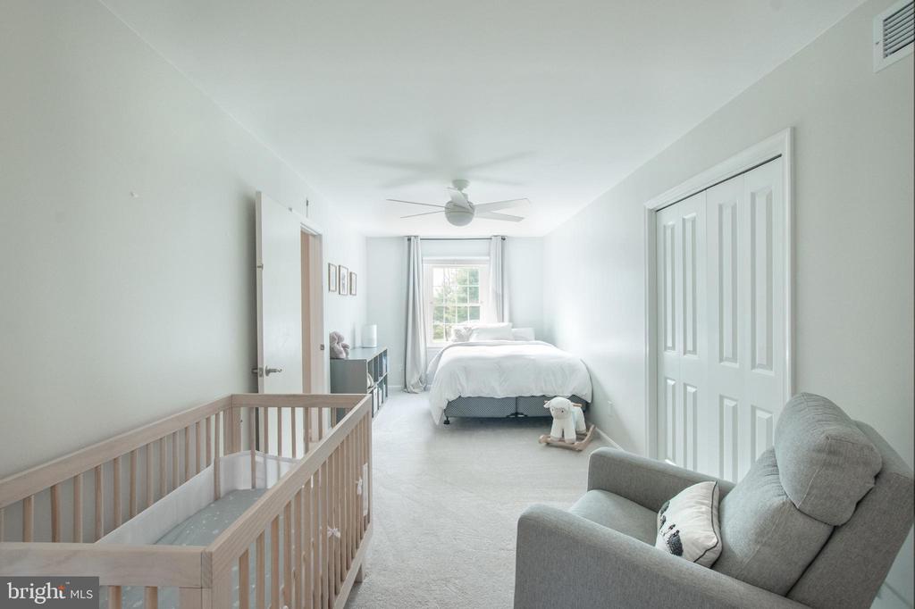 3294 MANOR ROAD