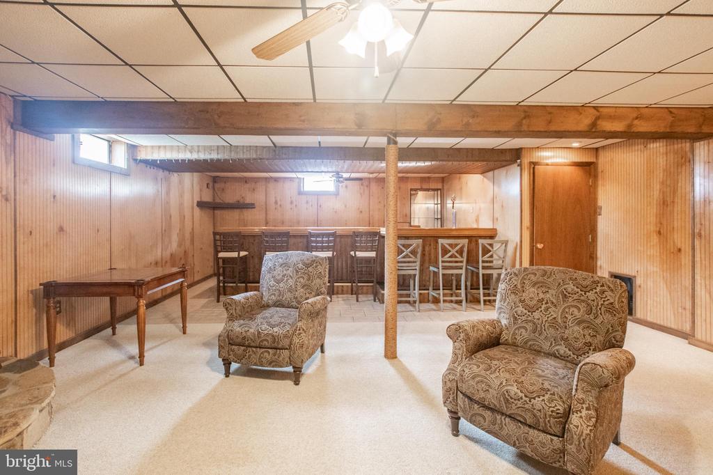3294 MANOR ROAD