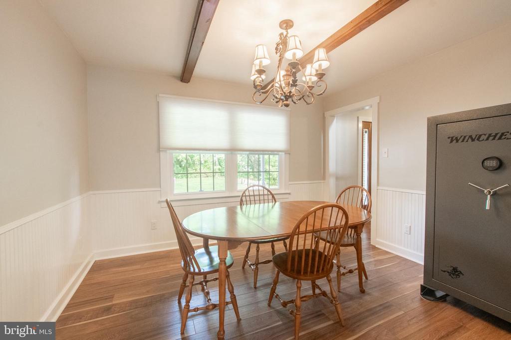 3294 MANOR ROAD
