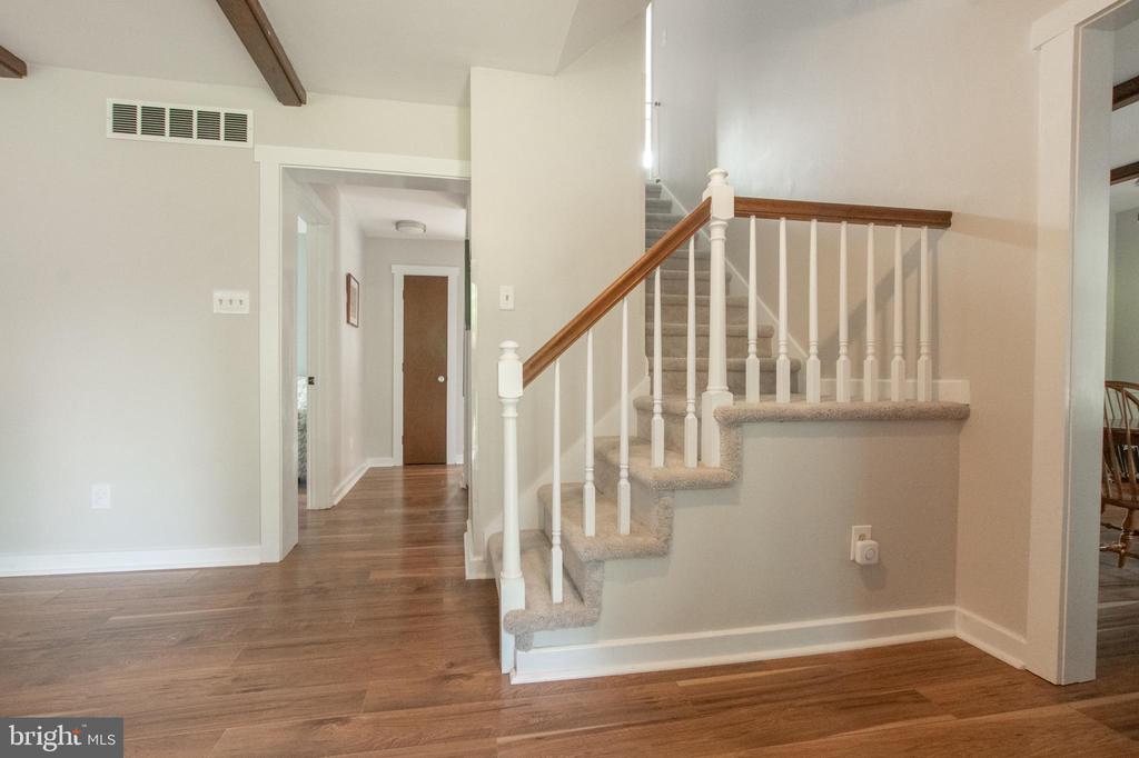 3294 MANOR ROAD
