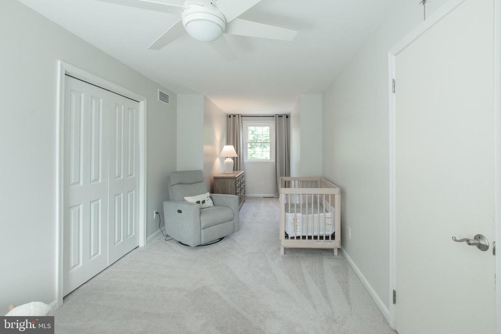3294 MANOR ROAD
