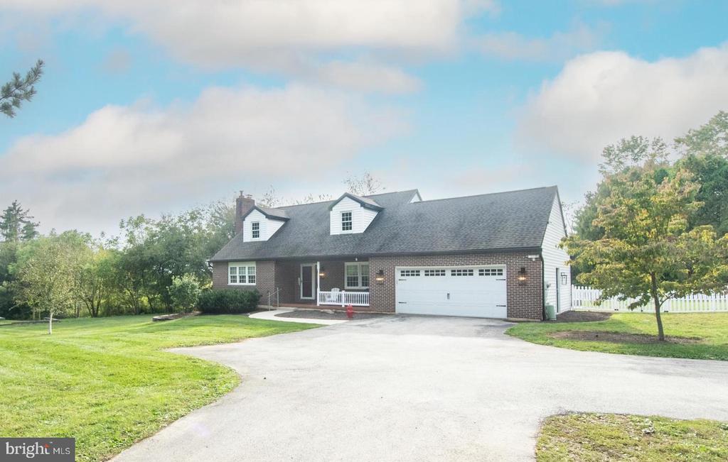 3294 MANOR ROAD