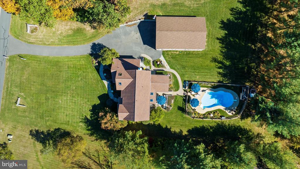148 BARTON DRIVE