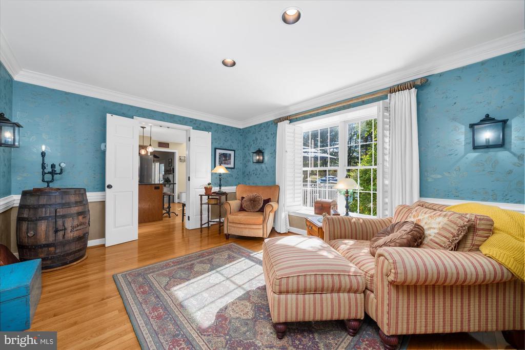 148 BARTON DRIVE