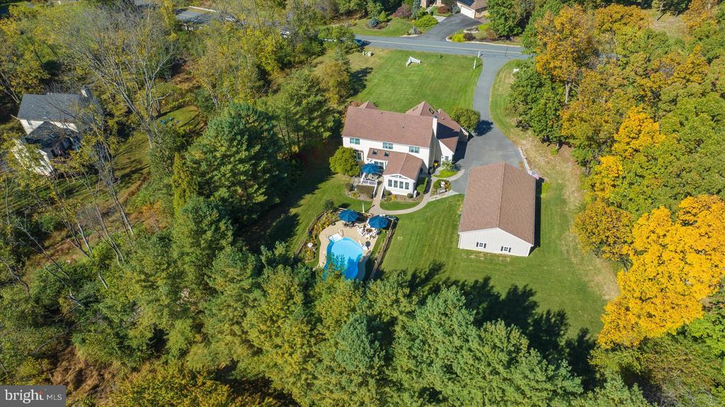 148 BARTON DRIVE