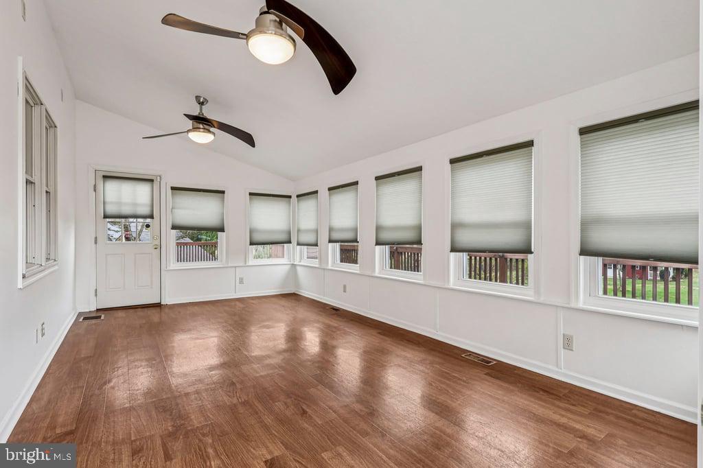 23 W CONESTOGA ROAD
