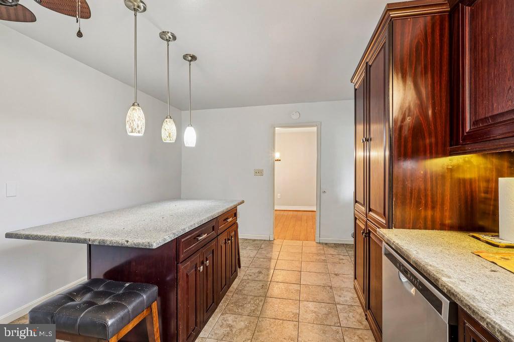23 W CONESTOGA ROAD