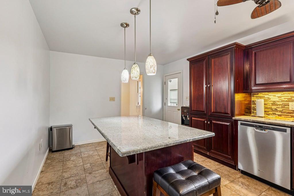 23 W CONESTOGA ROAD