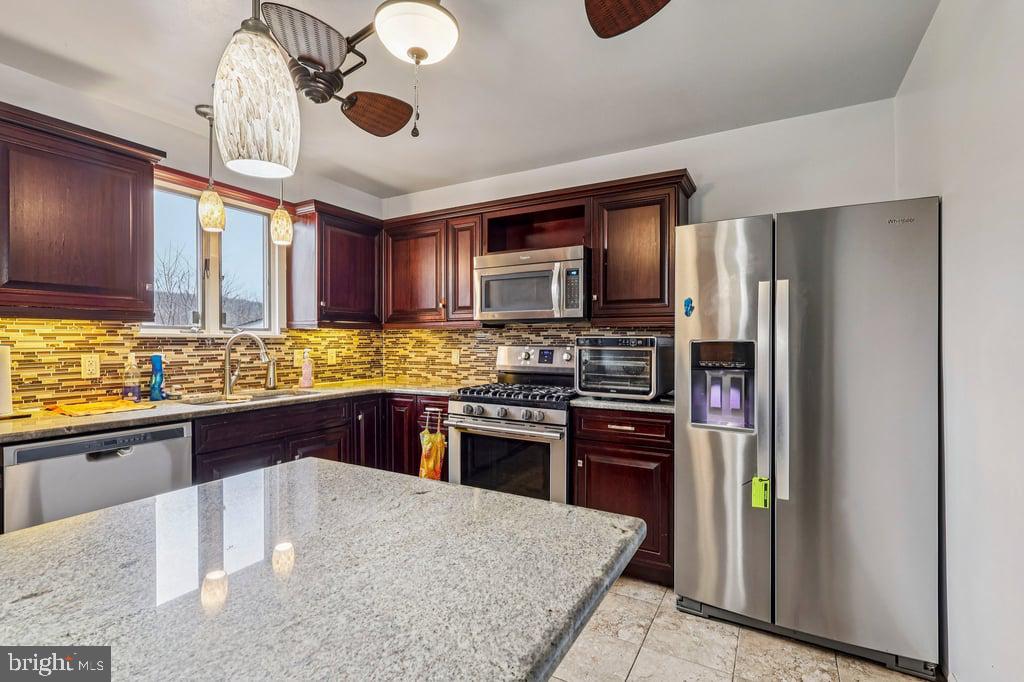 23 W CONESTOGA ROAD