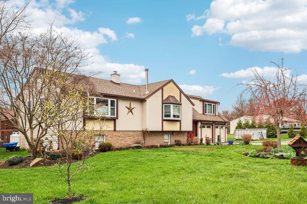 23 W CONESTOGA ROAD