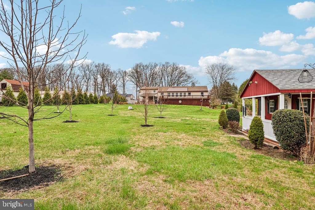 23 W CONESTOGA ROAD