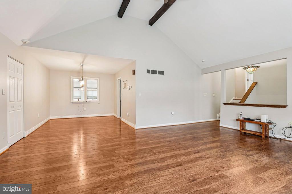 23 W CONESTOGA ROAD