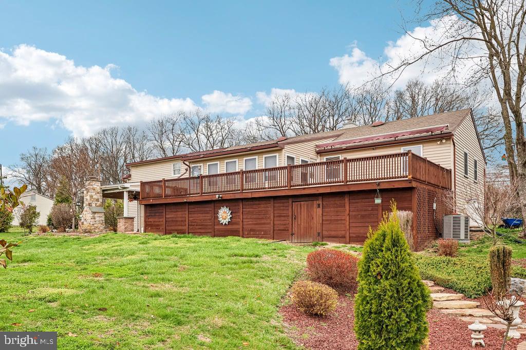 23 W CONESTOGA ROAD