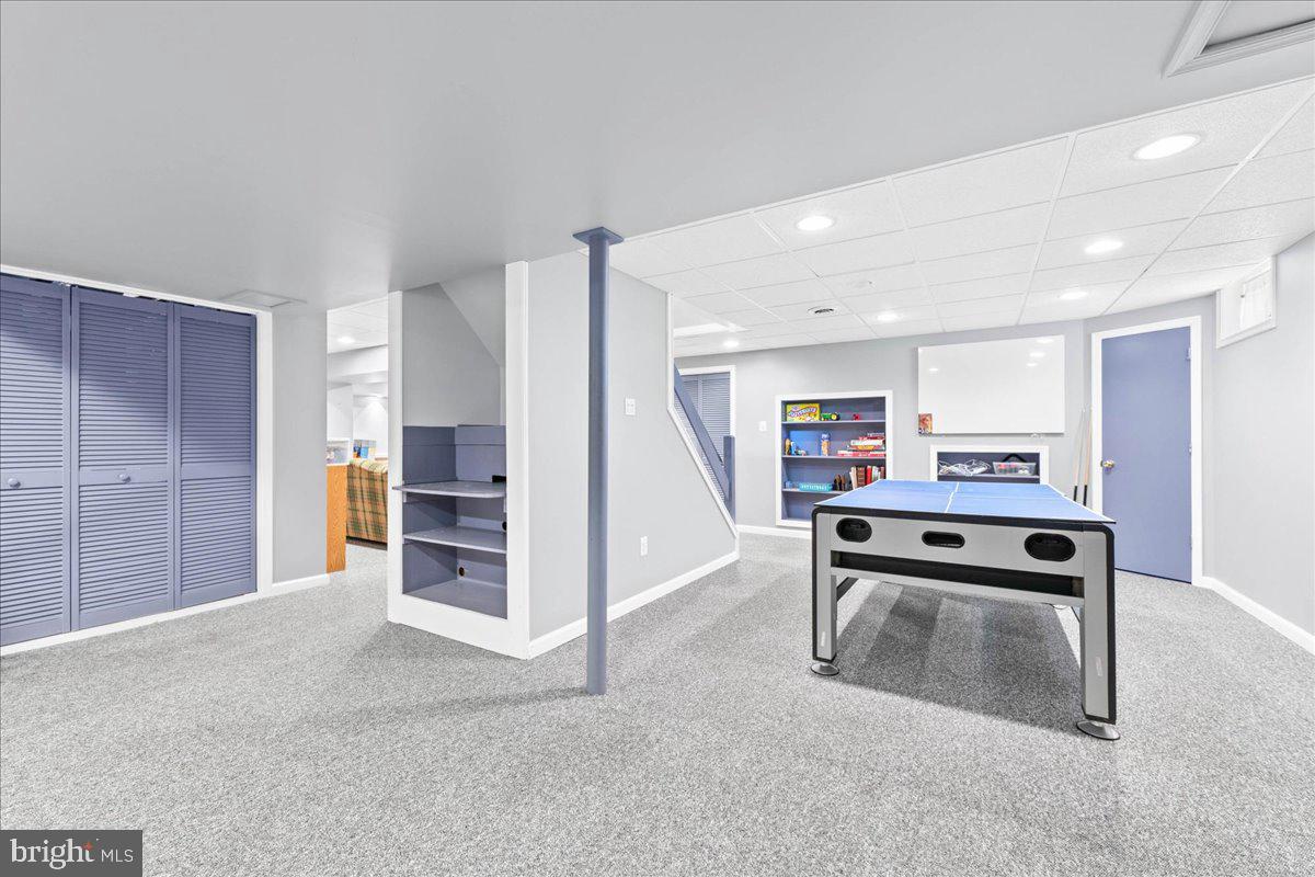 93 Overlook Cir