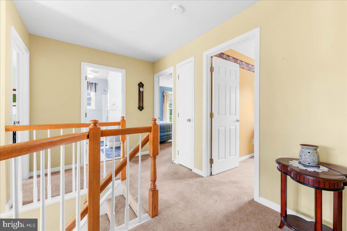 93 Overlook Cir