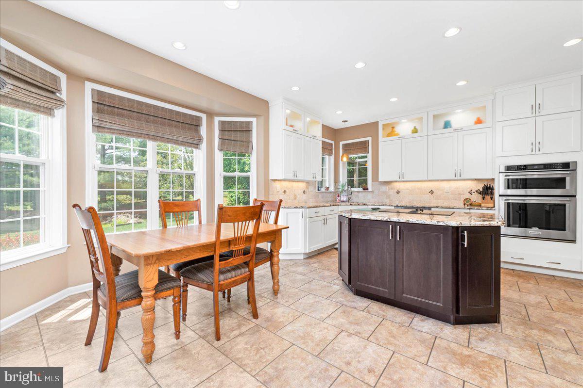 93 Overlook Cir