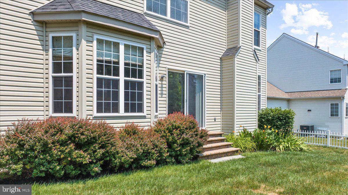 93 Overlook Cir
