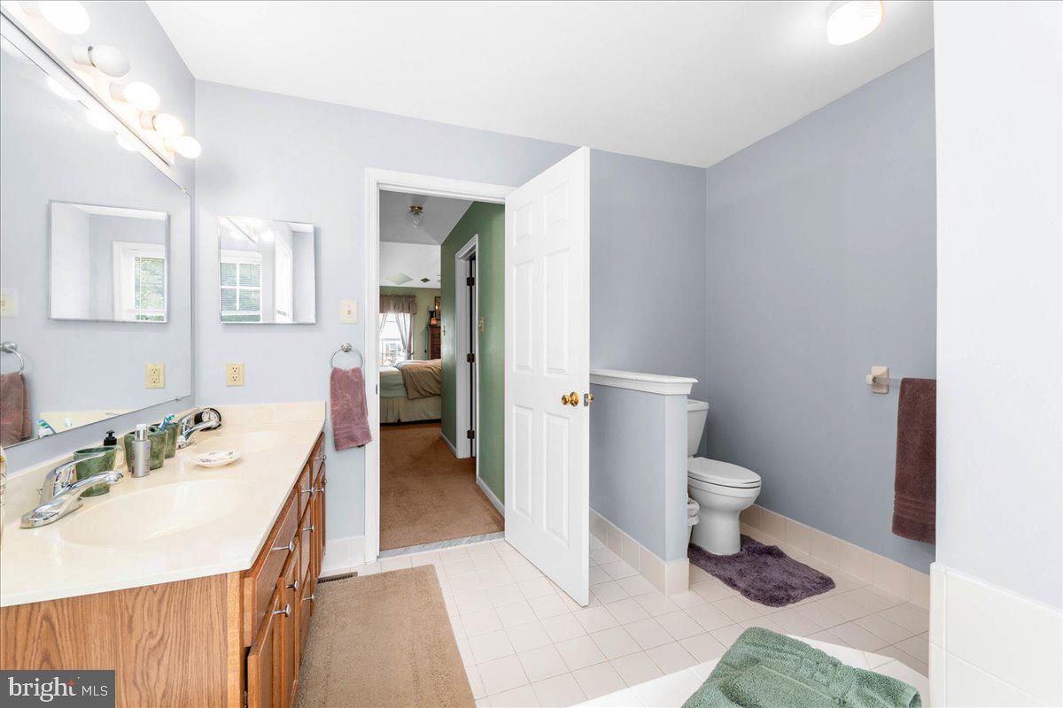 93 Overlook Cir