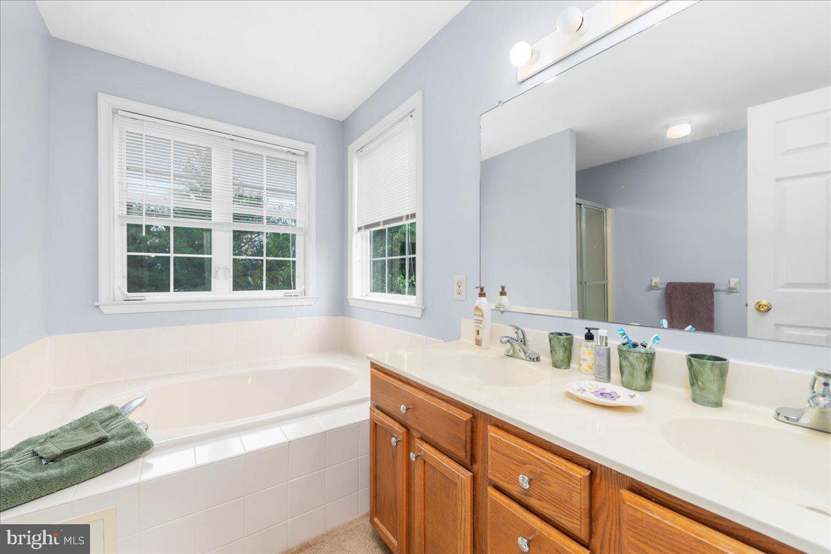 93 Overlook Cir