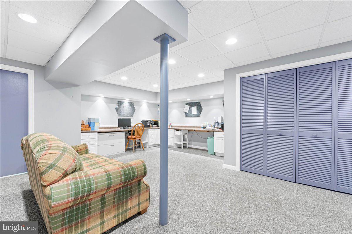 93 Overlook Cir