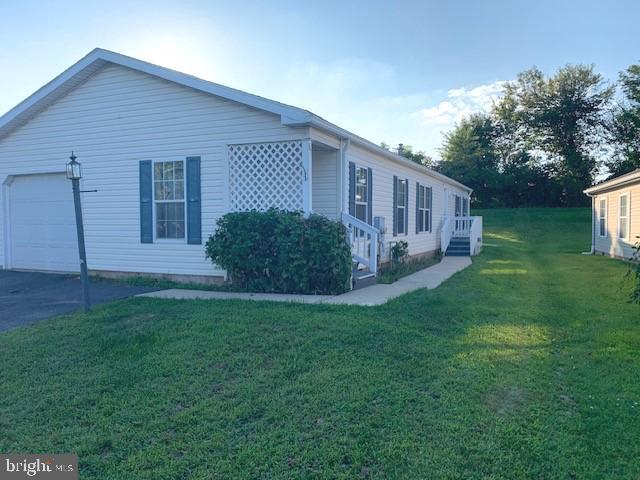 301 Carver Ln