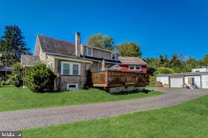 1146 Main St