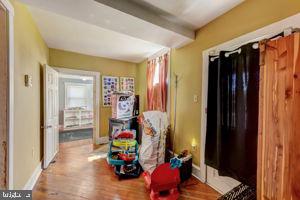 1146 Main St