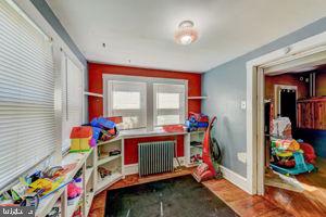 1146 Main St