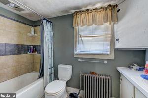 1146 Main St