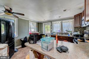 1146 Main St