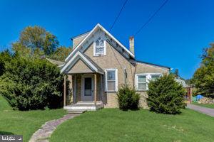 1146 Main St